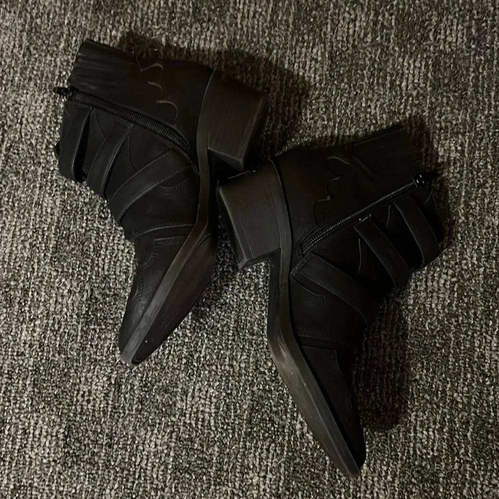 Indigo rd. Boots - Picture 5 of 6